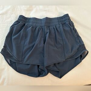 Lululemon Hotty Hot LR 4” Shorts